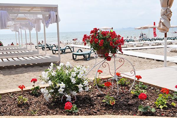 Malibu Beach Complex Odessa Eksteriør bilde